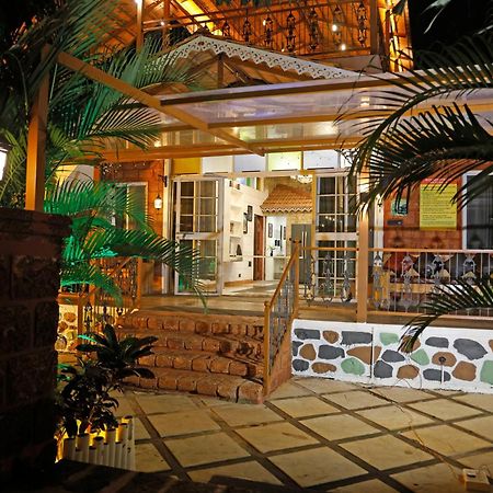 Hot - House Of Travellers, Lonavala By Mody Stays מראה חיצוני תמונה